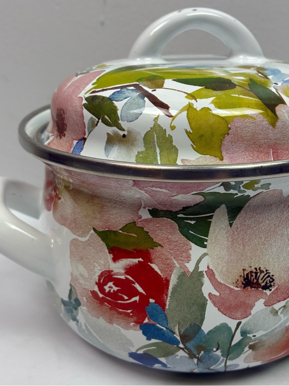 Crofton Floral Enamelware 1-Quart Double Handle Pot w/Lid